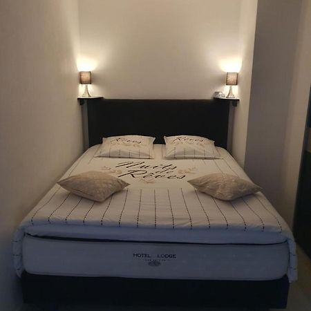 Appartement Cosy Proche De L'Aeroport T R A N S F E R T Sur Demande Σαιν-Ντενί Εξωτερικό φωτογραφία