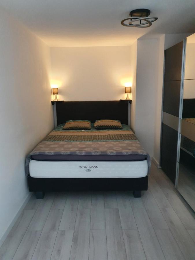 Appartement Cosy Proche De L'Aeroport T R A N S F E R T Sur Demande Σαιν-Ντενί Εξωτερικό φωτογραφία